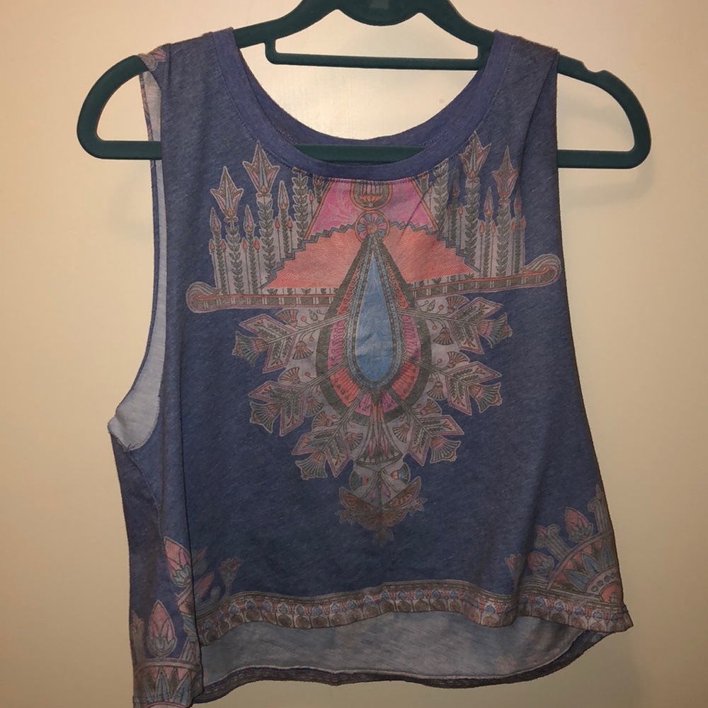 Designed muscle tee